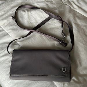 Lululemon Wallet Clutch Crossbody